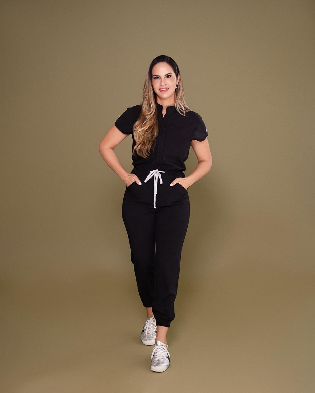 Scrubs modernos y elegantes