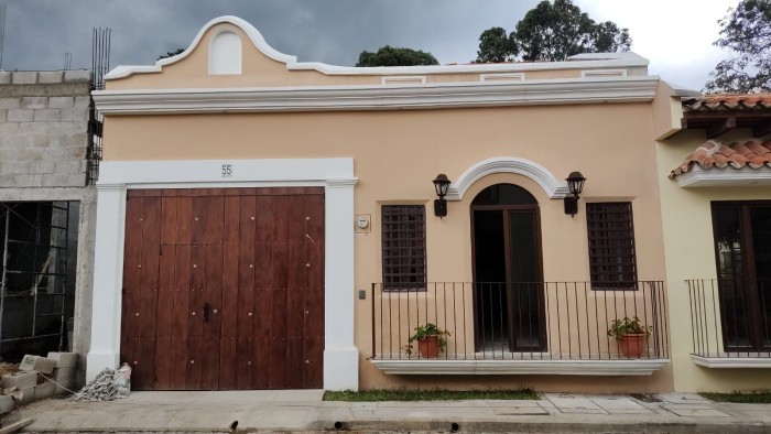 Vendo preciosa casa en condominio residencial en San Pedro Las Huertas #AntiguaGuatemala