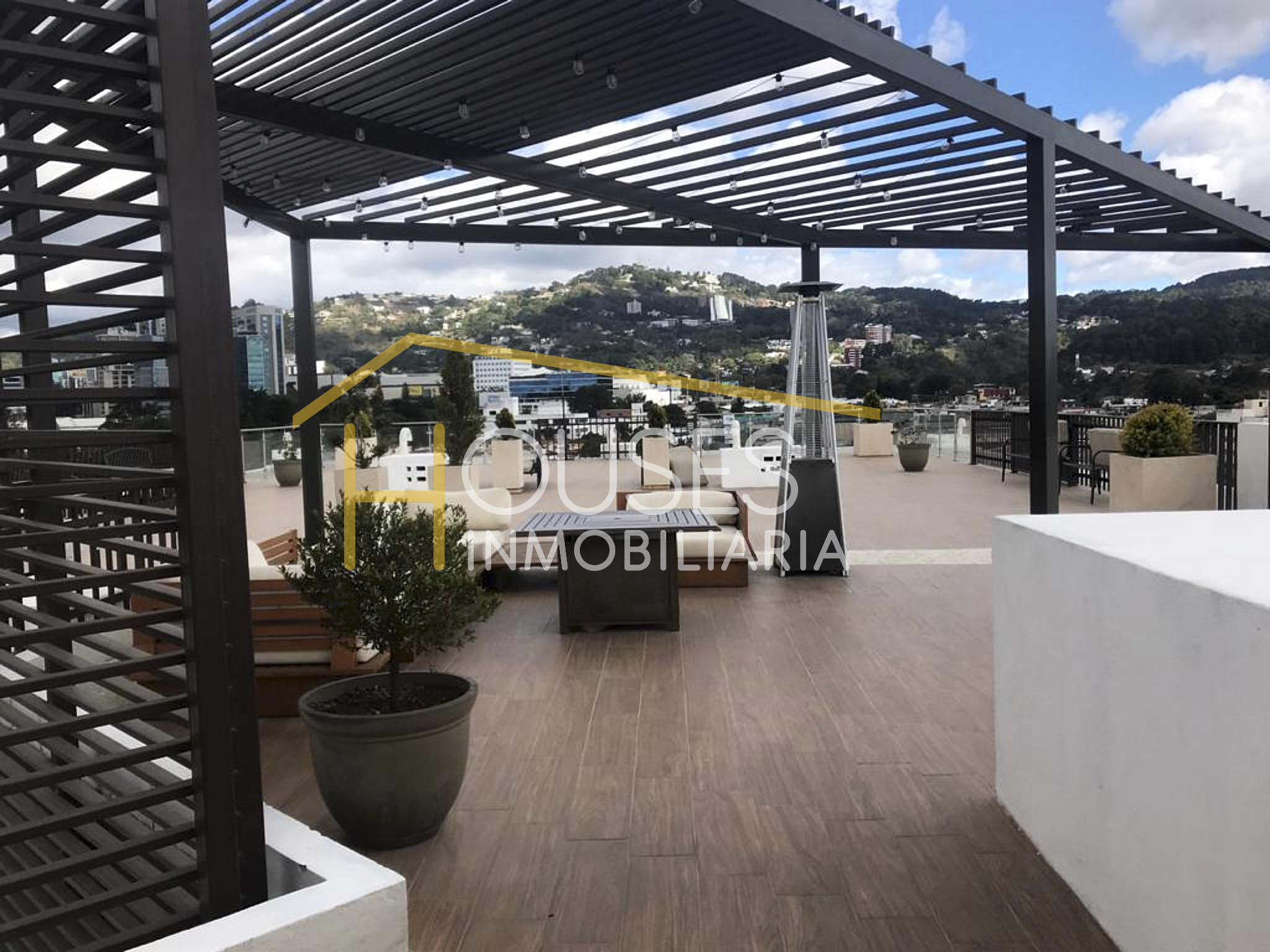 Vendo Apartamento en Edificio Garce De La Villa, Zona 14, Guatemala