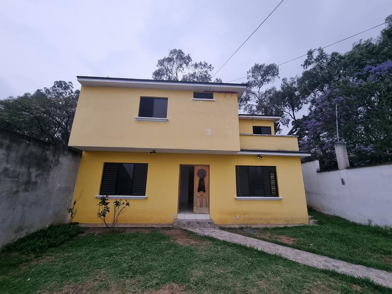 Casa en Venta en Pinares de San Cristobal Mixco