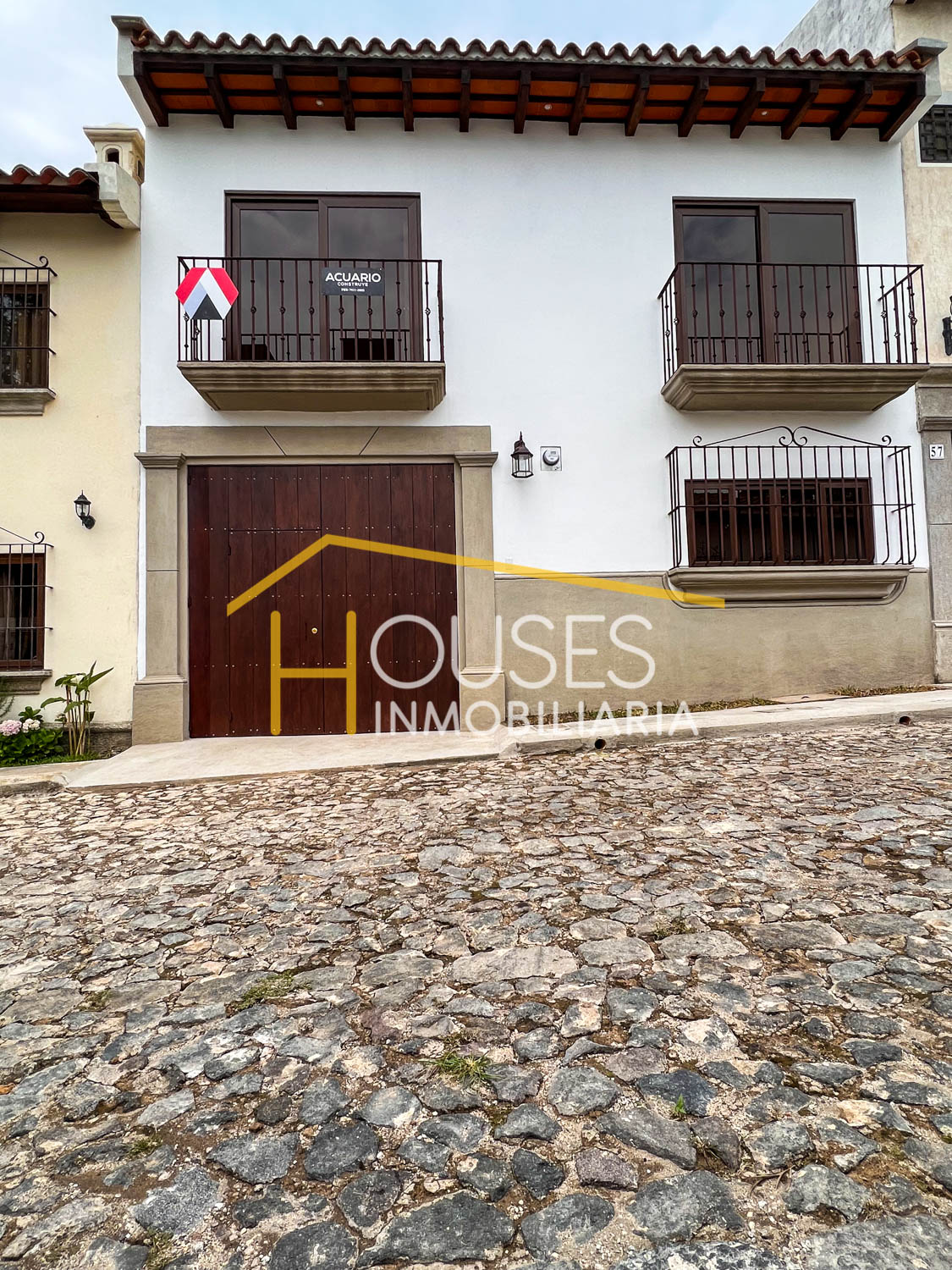 VENDO CASA EN SAN PEDRO LAS HUERTAS, ANTIGUA GUATEMALA