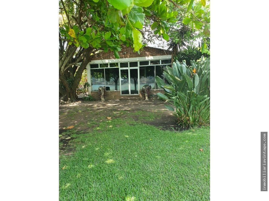 Chalet en Venta a Orillas del Lago de Amatitlan,