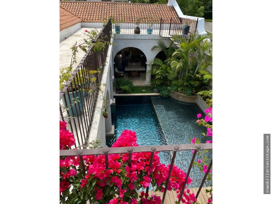 Casa en Venta Condominio Altos de Jacarandas, Antigua Guatemala  **En construcción**