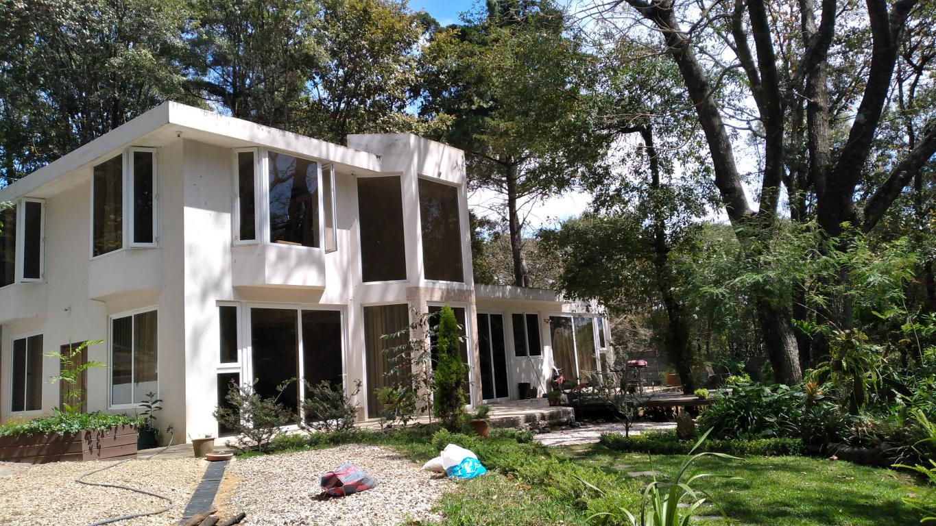 CityMax Antigua Casa en venta en Hojarascas Mixco Z. 1