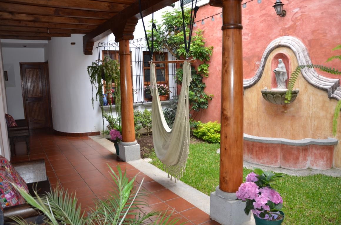 CityMax Antigua Casa amueblada en residencial San Cristóbal el Bajo