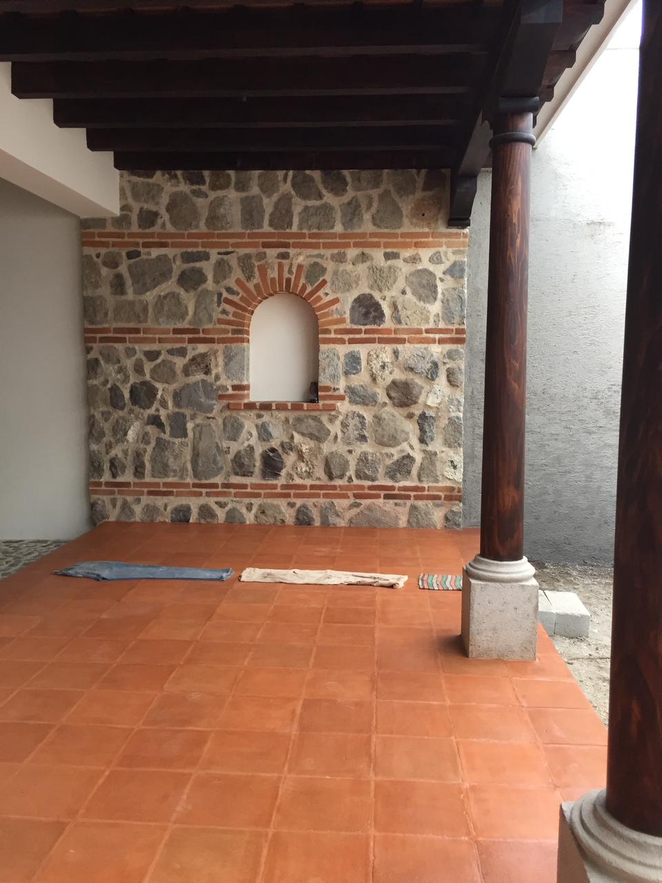 SE RENTA APARTAMENTO EN ANTIGUA GUATEMALA