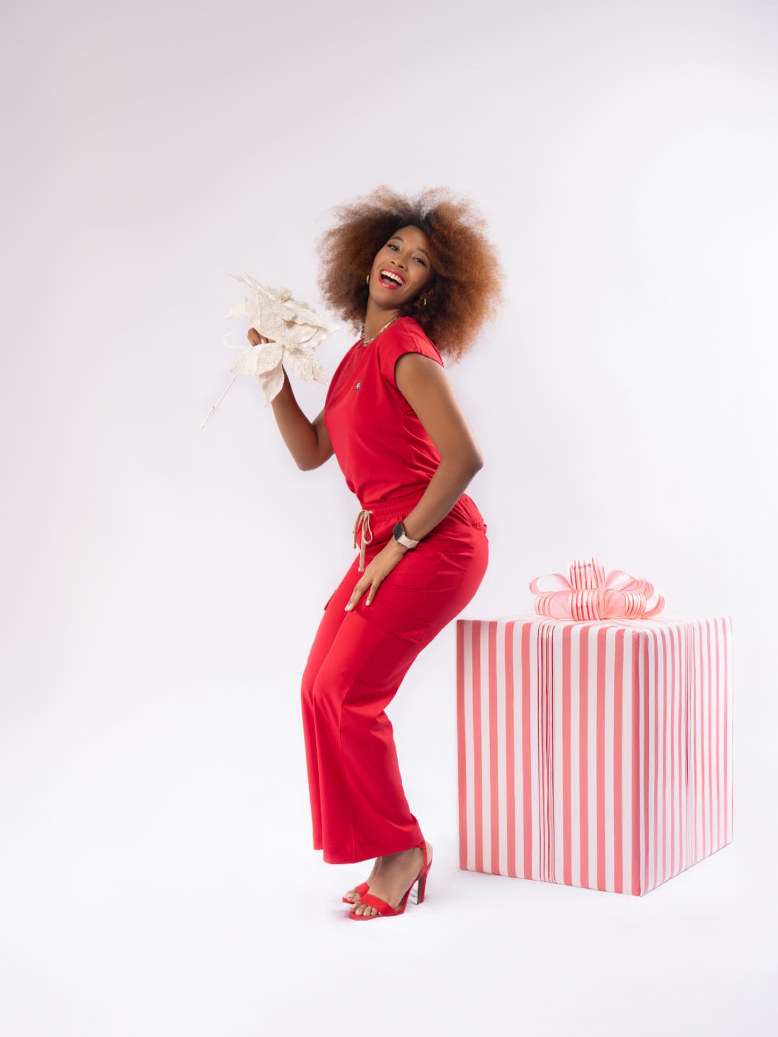 ¡Brilla esta Navidad con el rojo de Medwear!