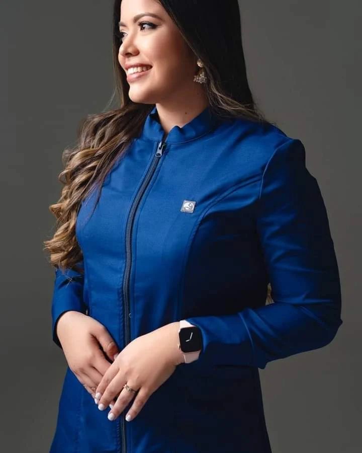 Bata antifluido para médico