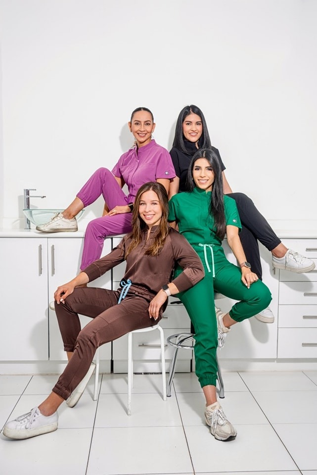 ¡Llegó la #nuevacoleccion de uniformes médicos!