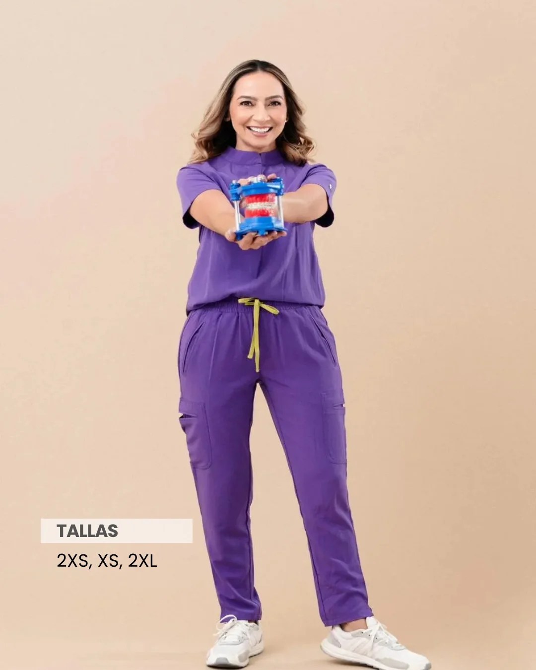 Elegancia y Estilo Con Nuestros Scrubs