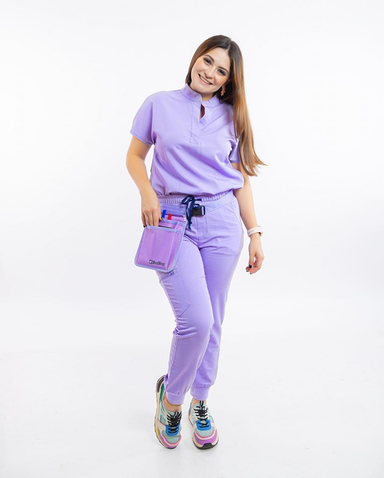 ¿Estas buscando tu uniforme médico?