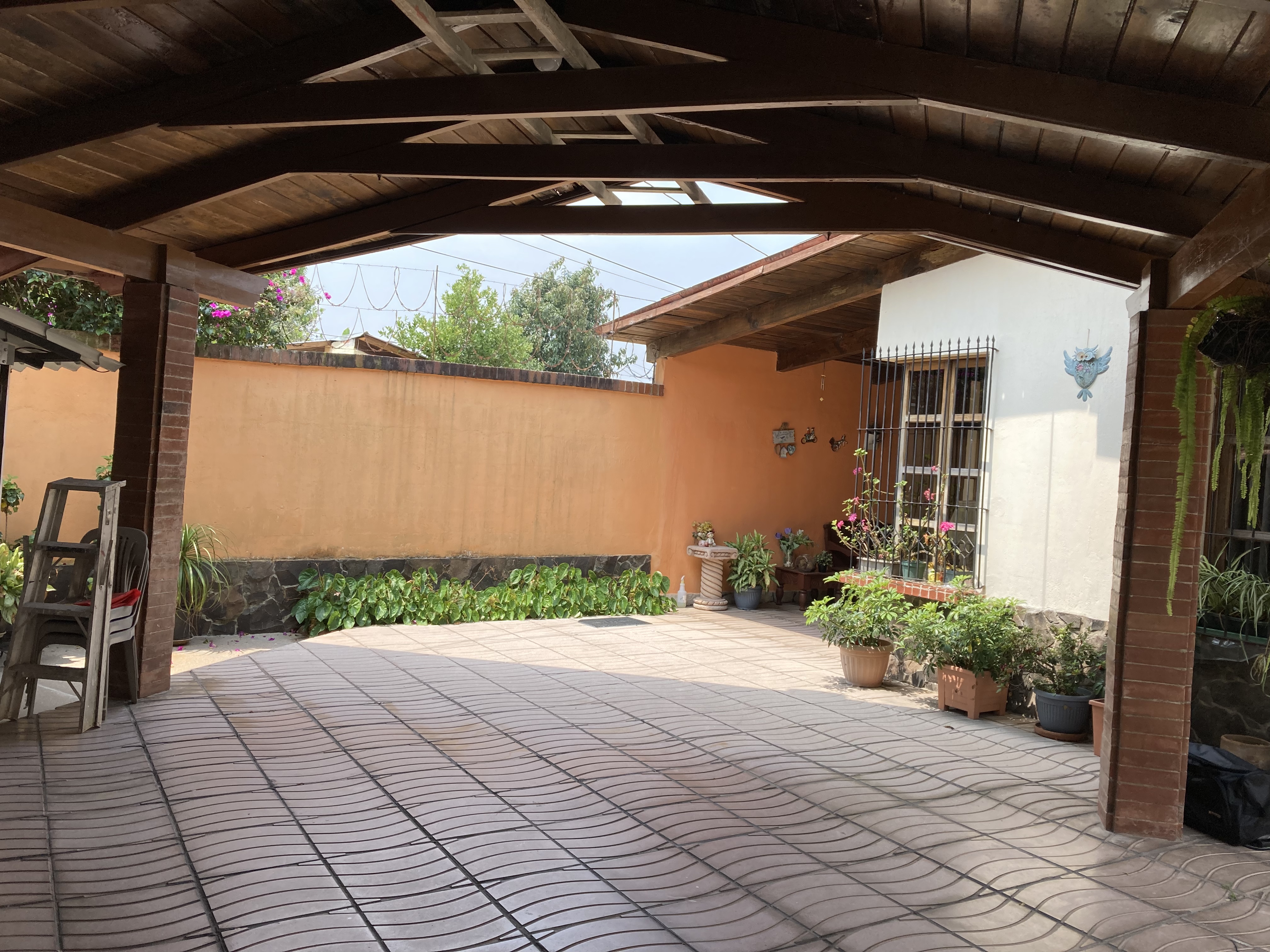Alquilo apartamento pequeño