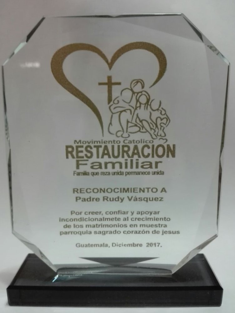 PLACAS DE RECONOCIMIENTO IMPRESAS/PERSONALIZADAS EN GUATEMALA