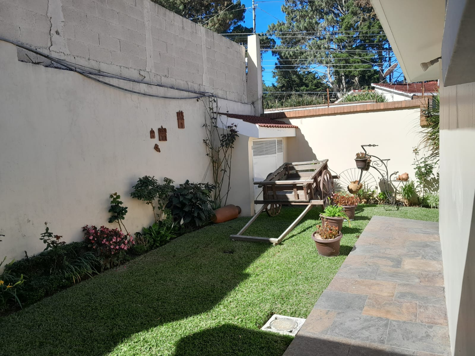 Casa de Un Nivel en Venta Los Manantiales CES